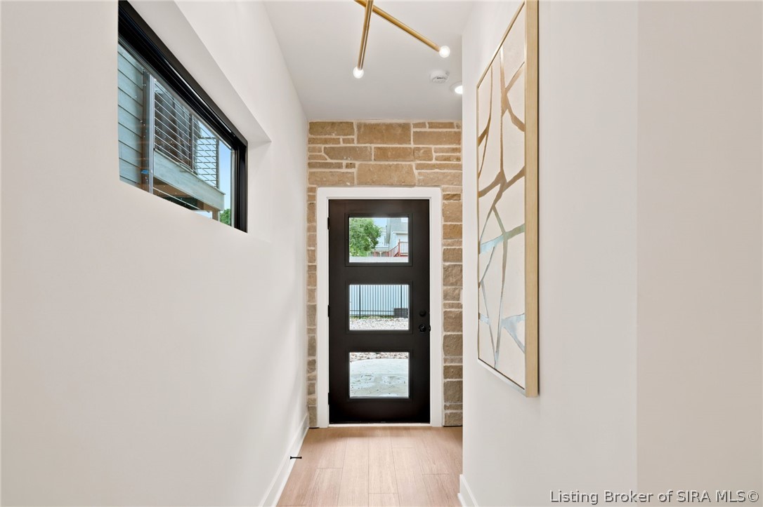 110 Howard Lane Property Photo 11