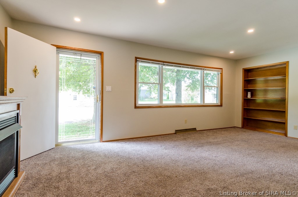 115 Lincoln Avenue Property Photo 5