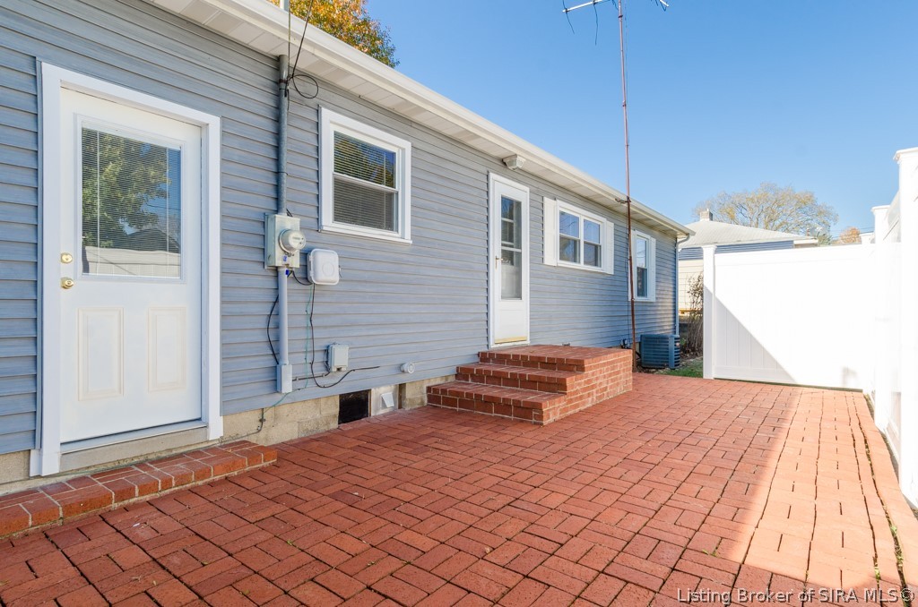 115 Lincoln Avenue Property Photo 25