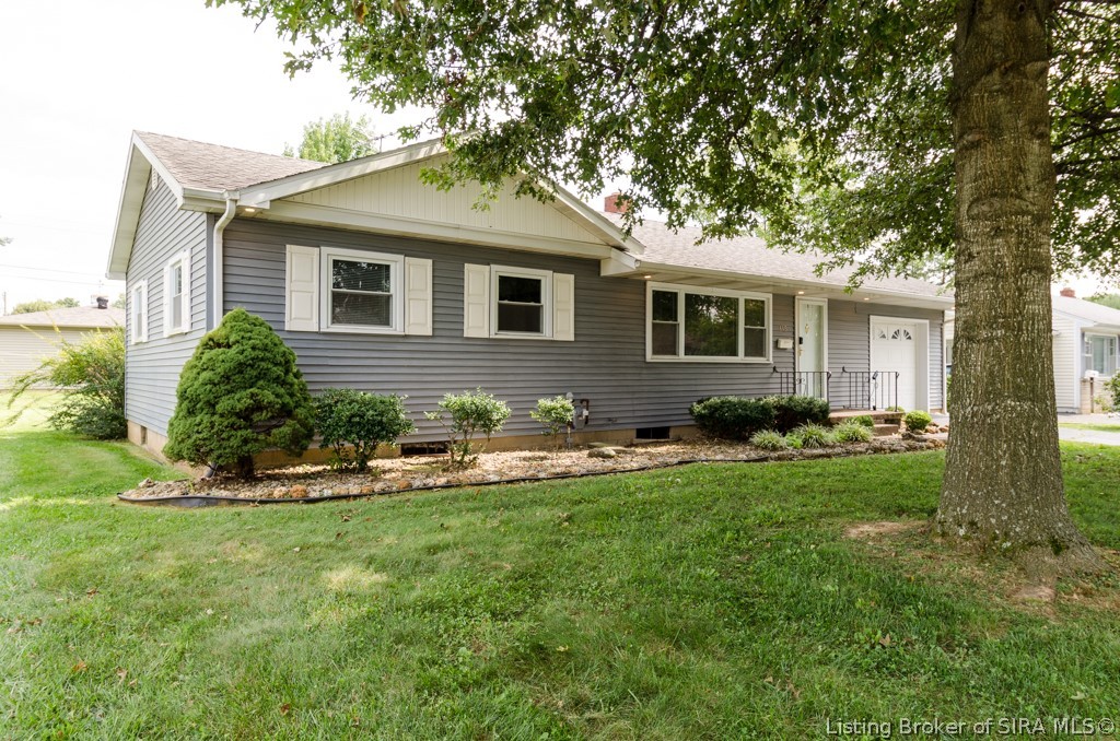 115 Lincoln Avenue Property Photo 29
