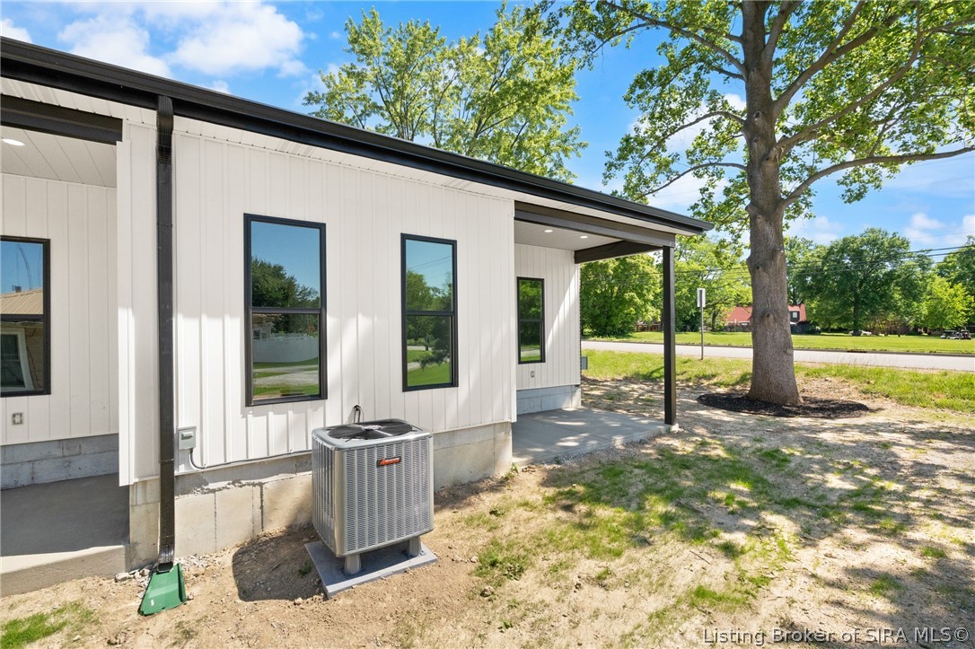 1622 Scott Street Property Photo 5