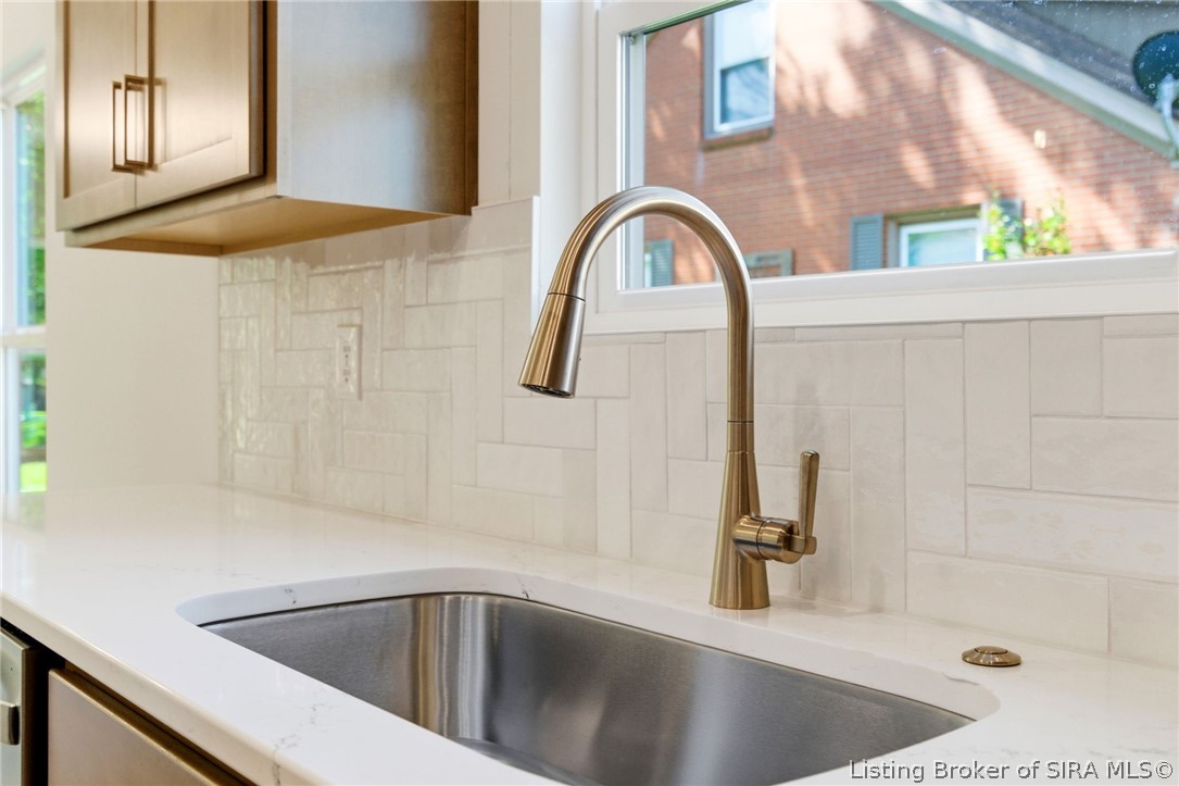 420 E Charlestown Avenue Property Photo 25