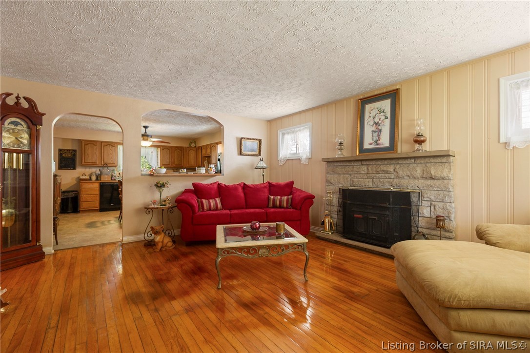 2303 Mclean Avenue Property Photo 3