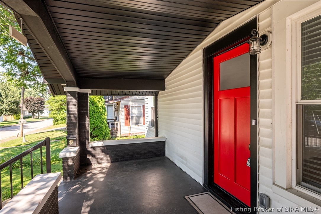 2216 Morton Avenue Property Photo 6