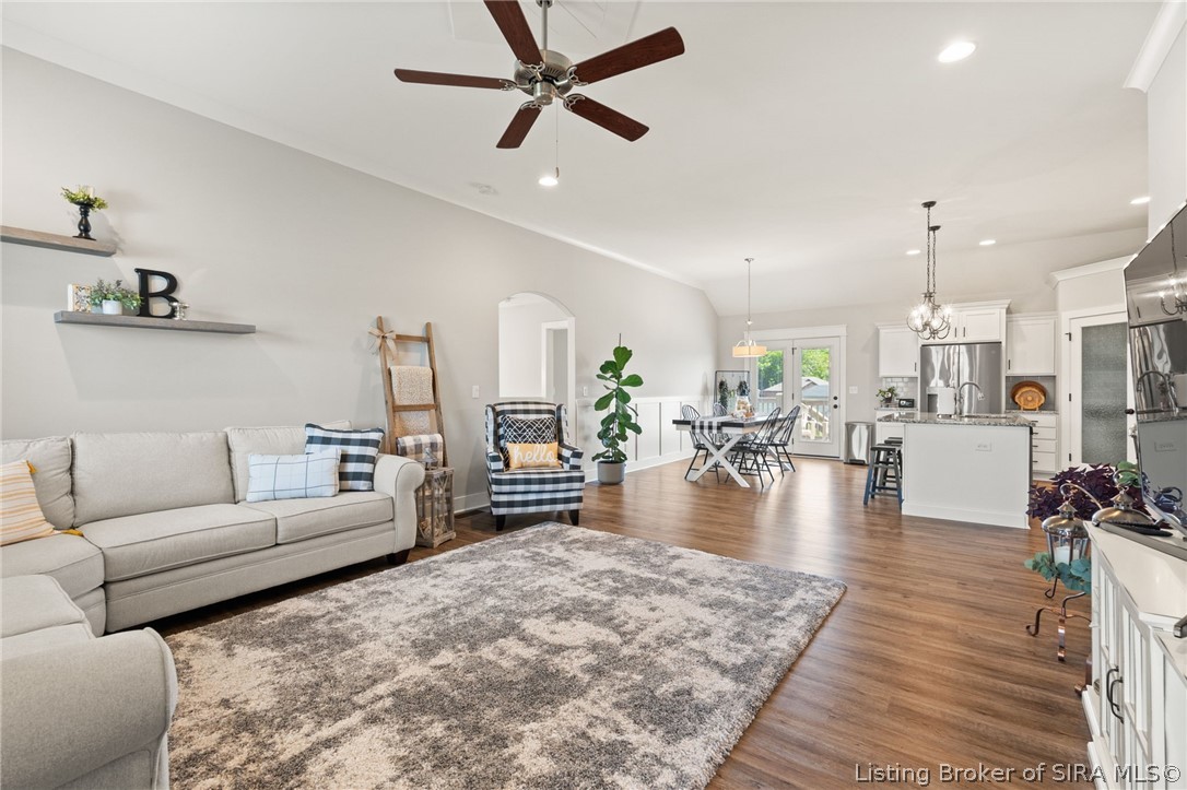 7205 Sunnybrook Court Property Photo 4
