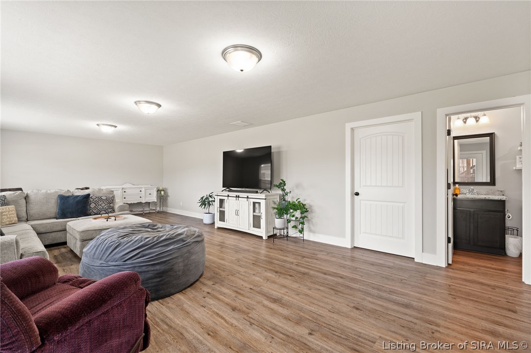 7205 Sunnybrook Court Property Photo 30
