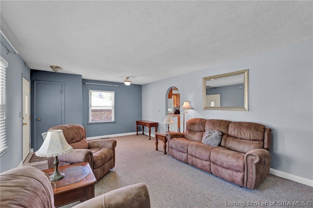 2595 E Robin Road Property Photo 6