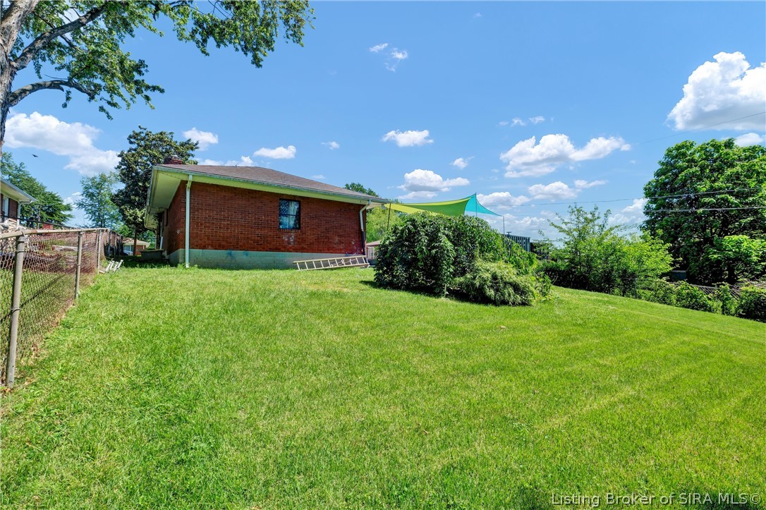 2595 E Robin Road Property Photo 34