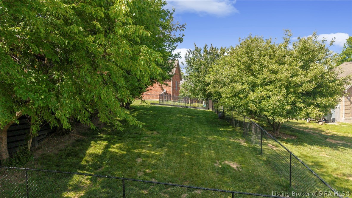 7805 Rain Creek Drive Property Photo 10
