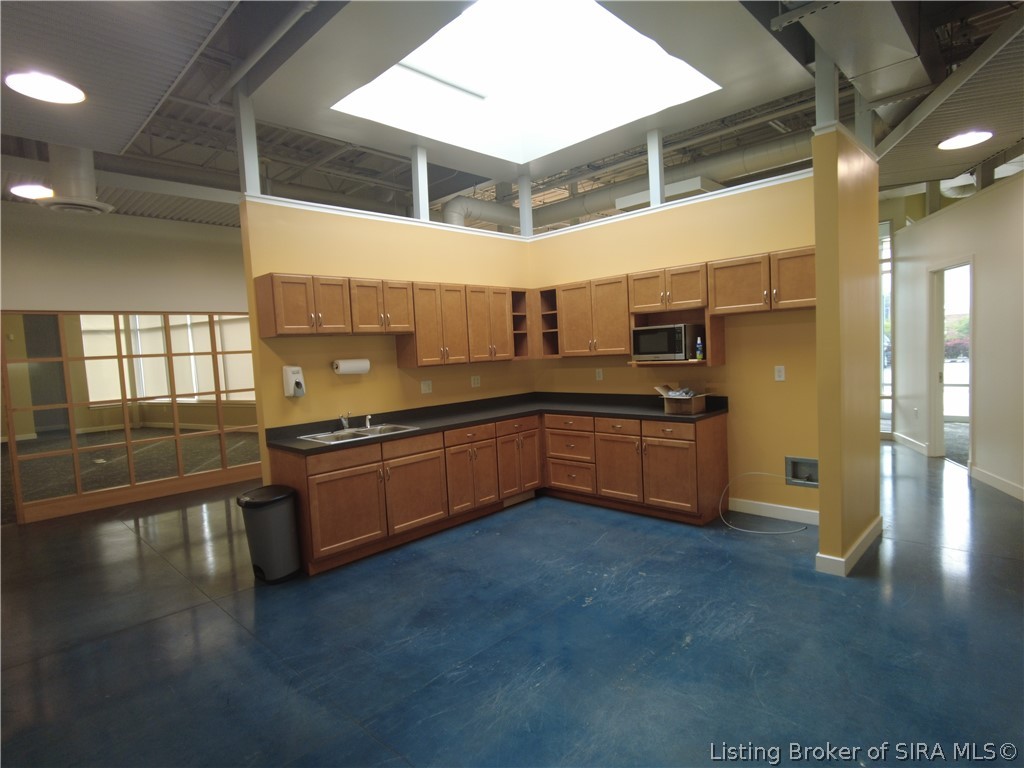 900 Spring Street Suite A Property Photo 8
