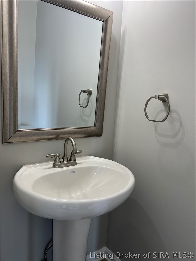 4001 Crestwood Drive Property Photo 39
