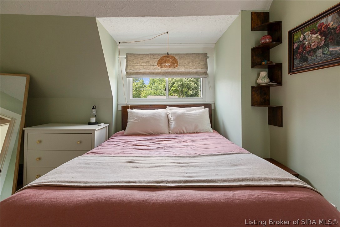 520 E Elm Street Property Photo 33