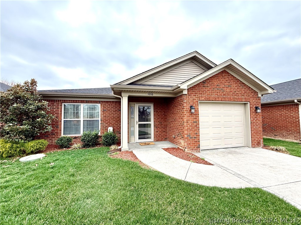 1016 Hadley Drive Property Photo 3