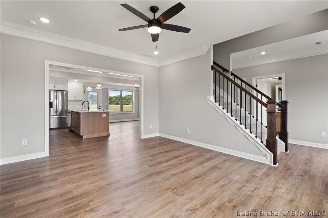 8138 Farming Way Property Photo 5