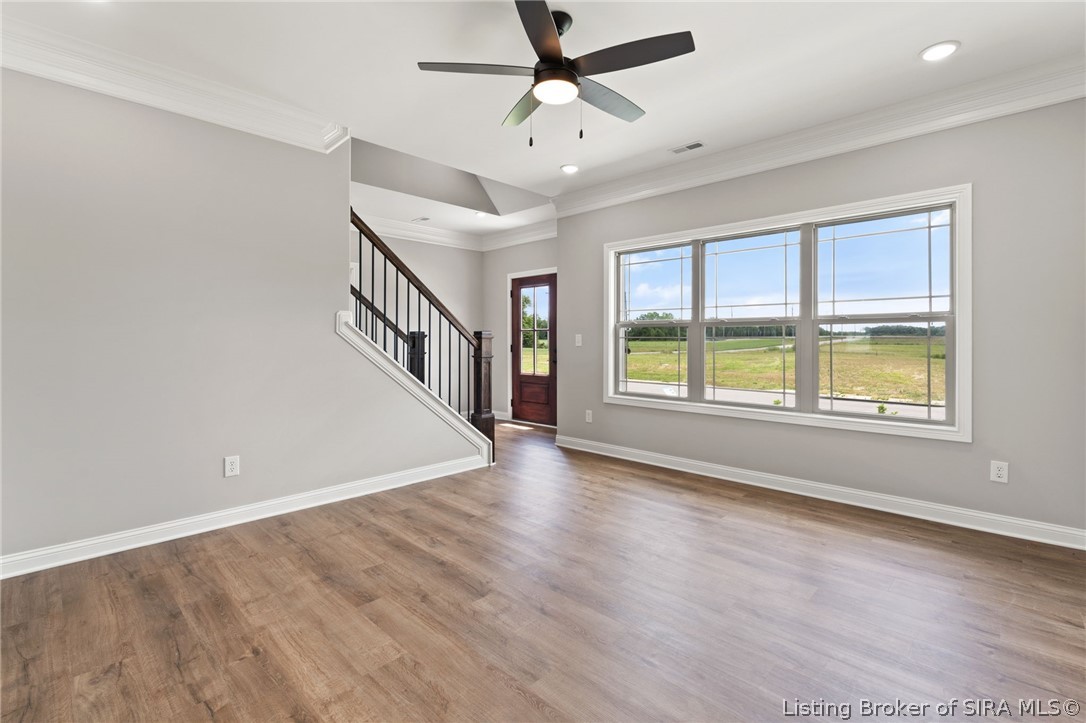 8138 Farming Way Property Photo 6