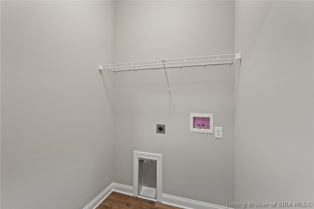 8138 Farming Way Property Photo 17