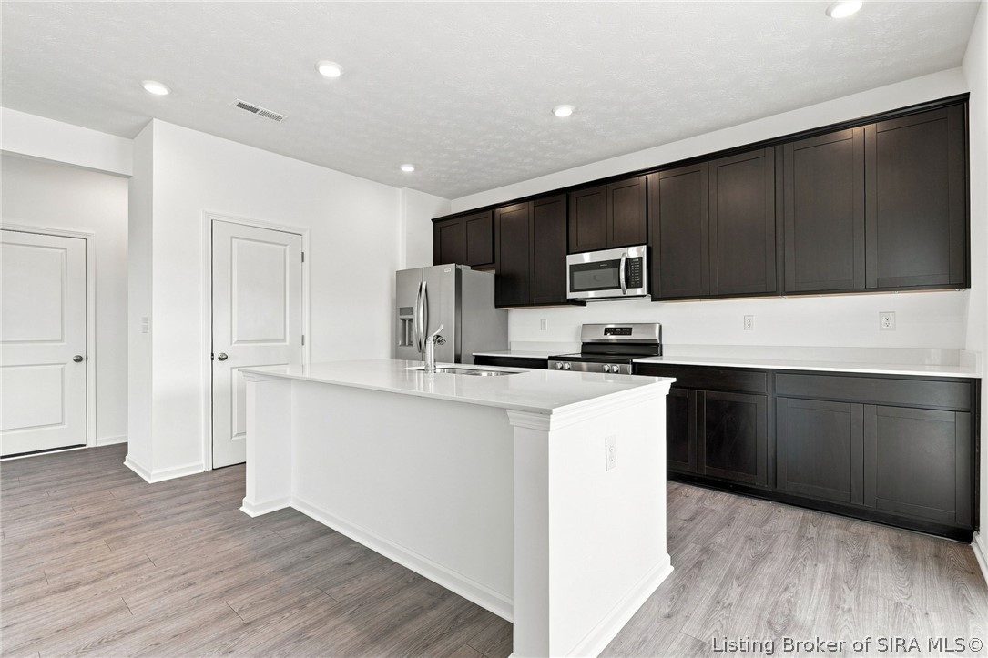 2031 Brookstone Way Property Photo 14
