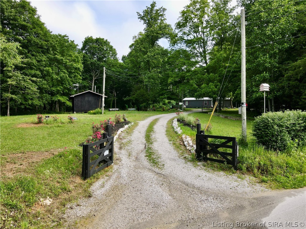 9462 E Saylor Road Property Photo 4