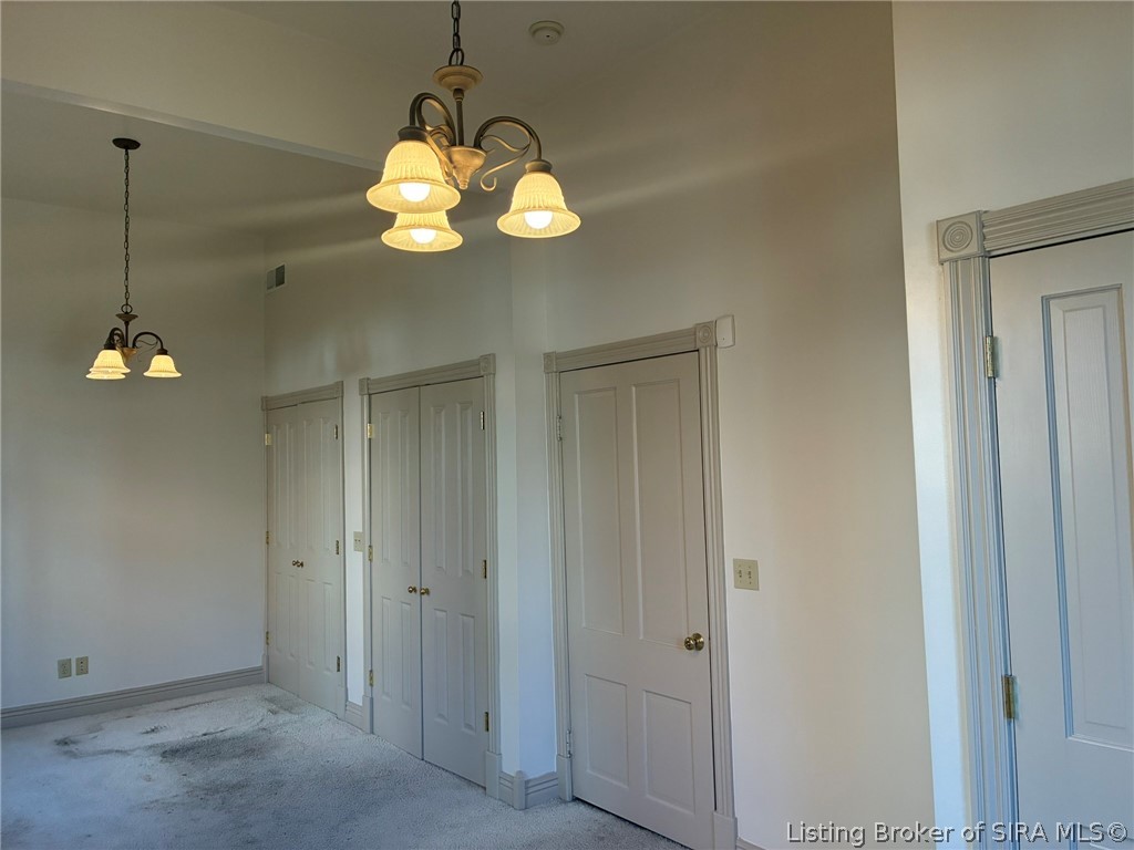 512 E Main Street 1 Property Photo 9