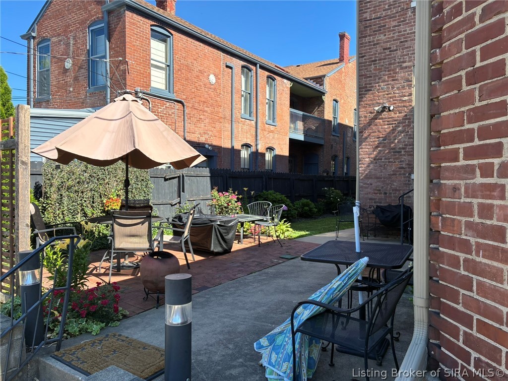 512 E Main Street 1 Property Photo 18