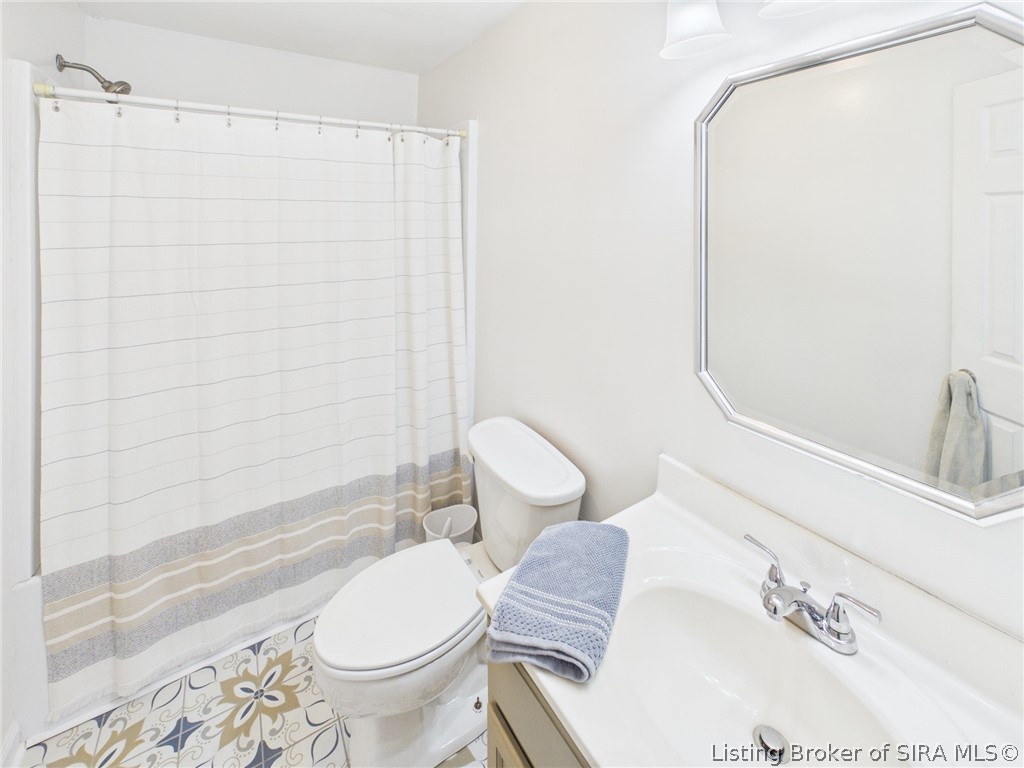 500 E Homer Street Property Photo 19