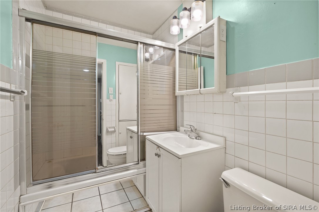 928 E 8th Street Property Photo 18