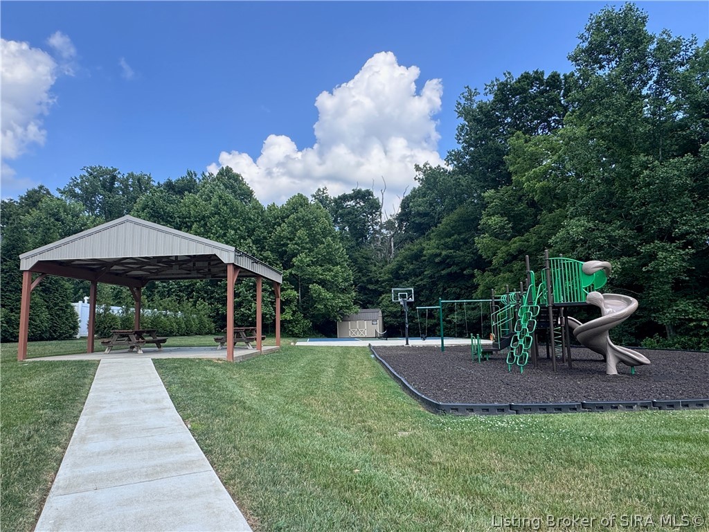1007 Freedom Court Property Photo 45