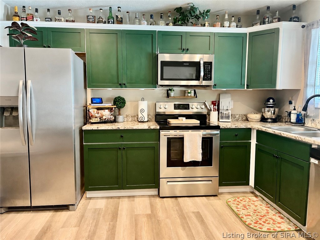 106 Oak Street Property Photo 2