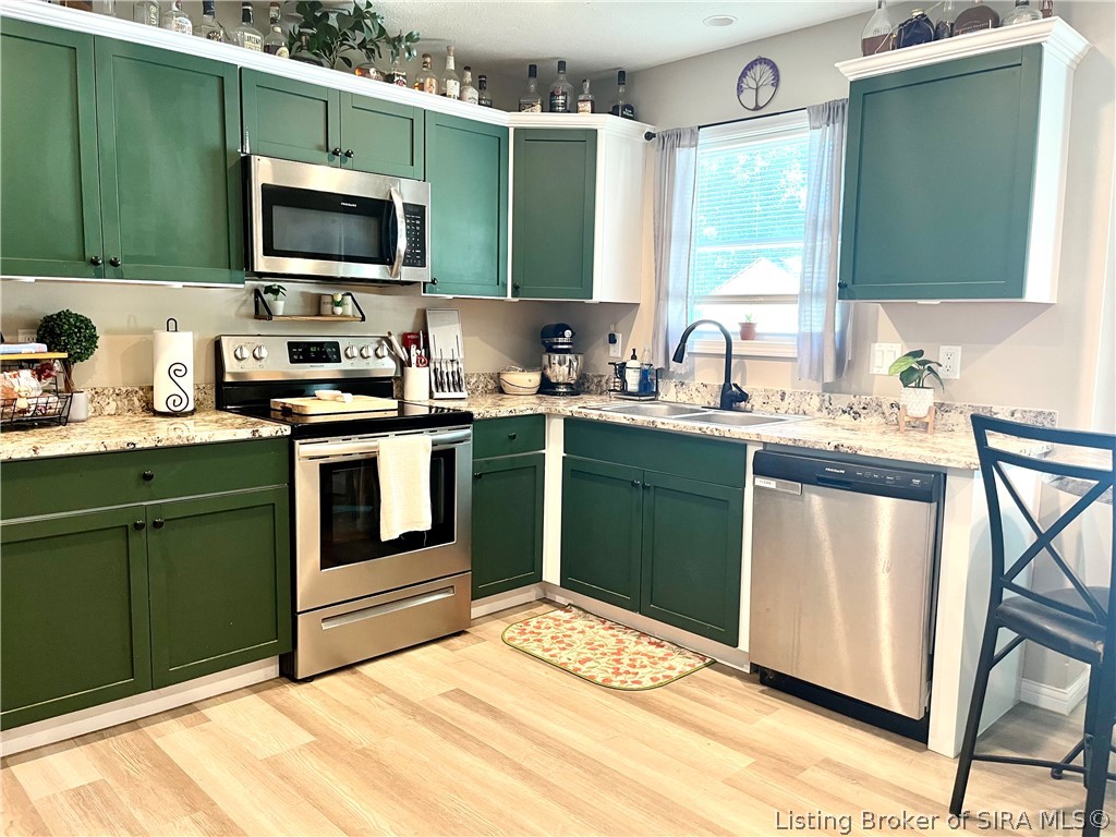 106 Oak Street Property Photo 3