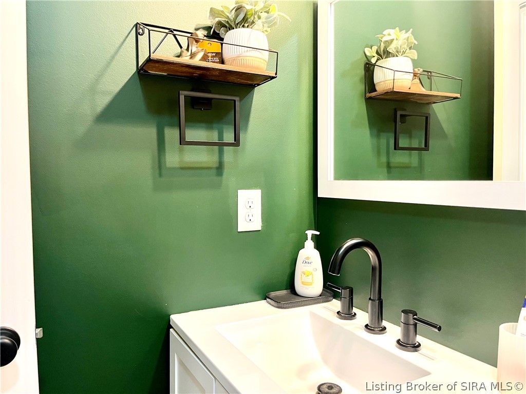 106 Oak Street Property Photo 16