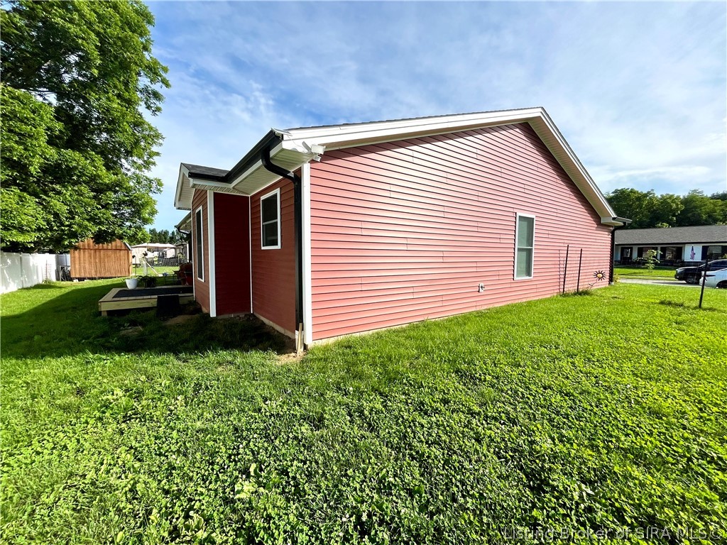 106 Oak Street Property Photo 18