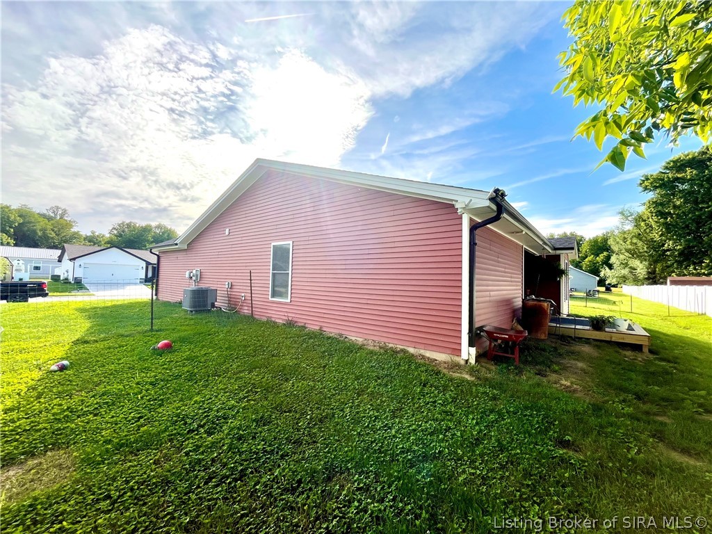 106 Oak Street Property Photo 19