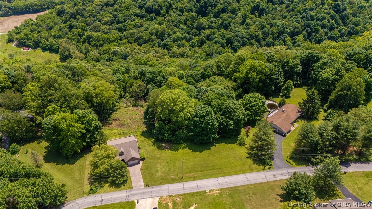 2549 S College Hills Dr Property Photo 3