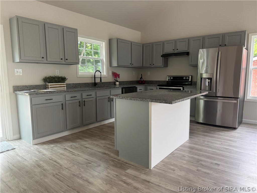 515 Arlington Property Photo 6