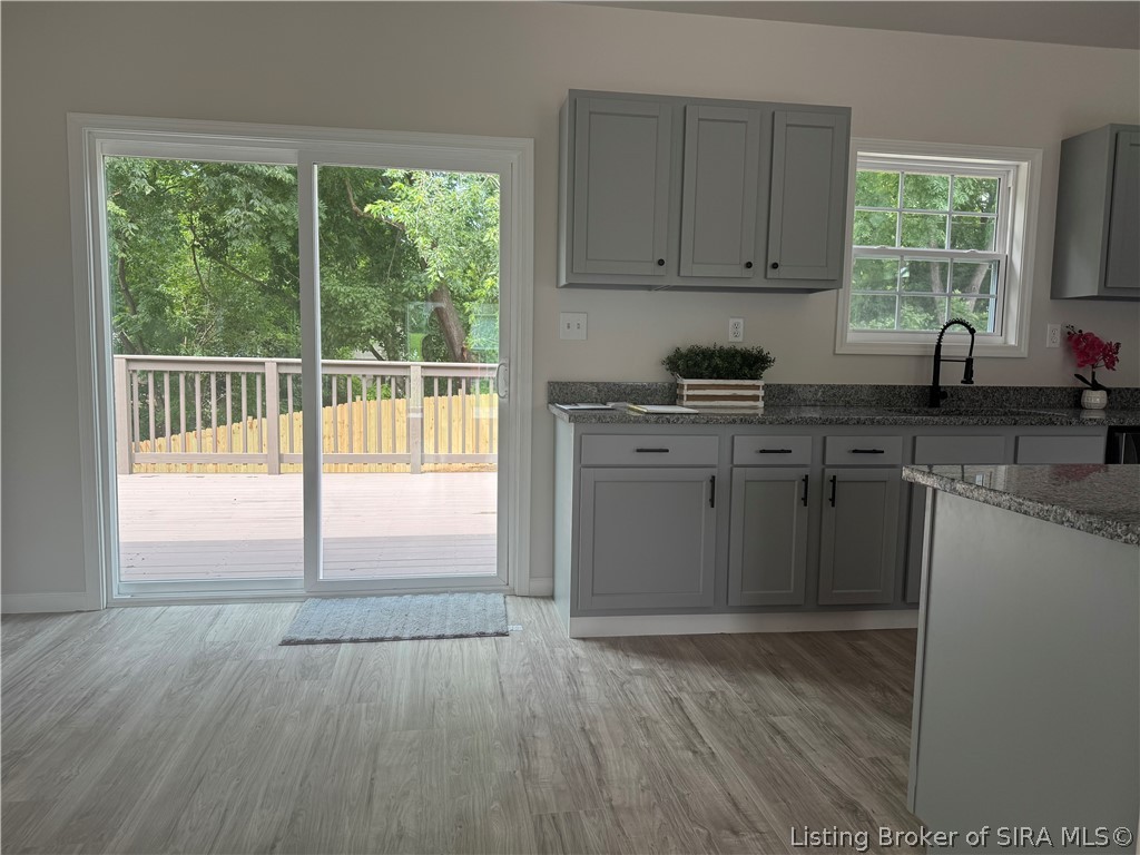 515 Arlington Property Photo 7