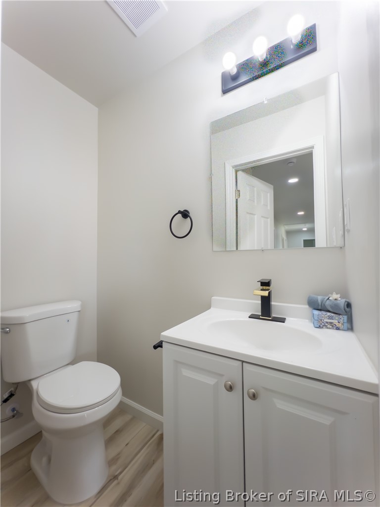 515 Arlington Property Photo 18