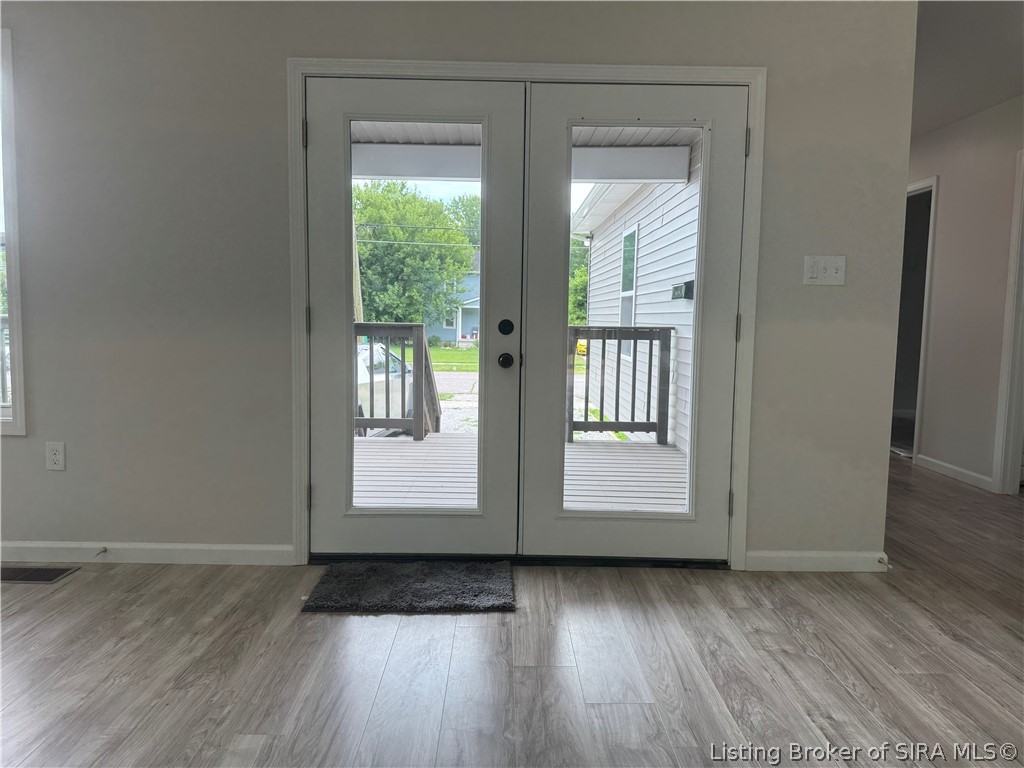 515 Arlington Property Photo 20