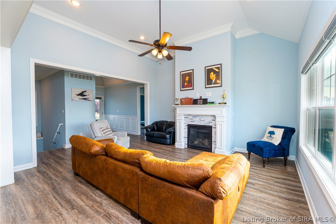 7136 Independence Way Property Photo 6