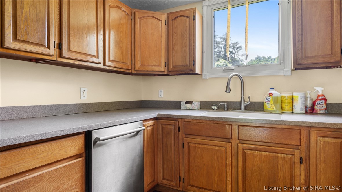 5329 Quarry Road Property Photo 8