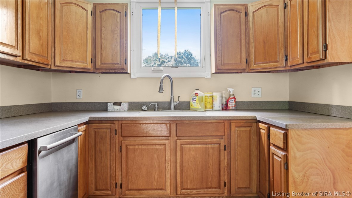 5329 Quarry Road Property Photo 9