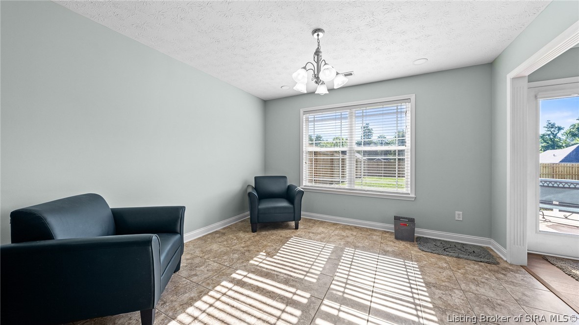 1006 Pioneer Lane Property Photo 6