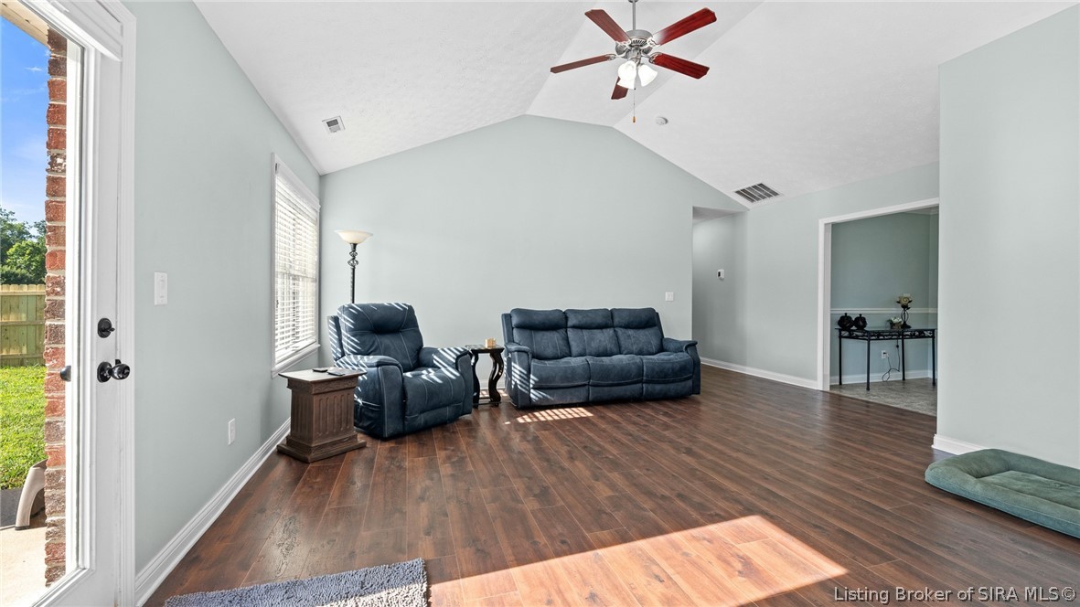 1006 Pioneer Lane Property Photo 9