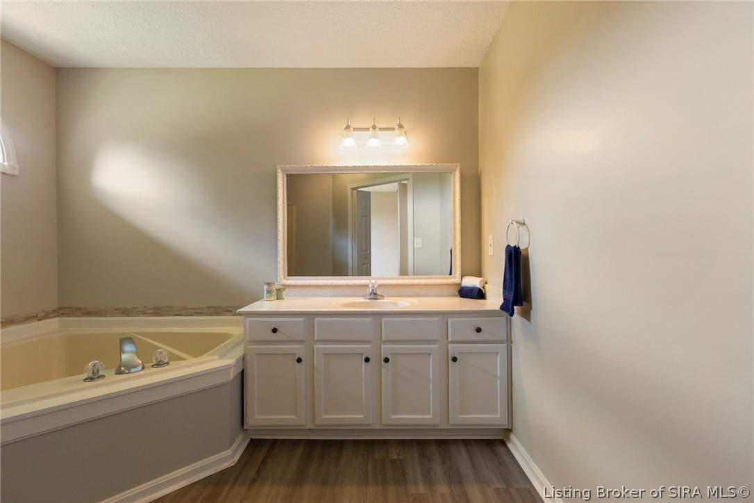 7793 Four Leaf Drive Property Photo 20