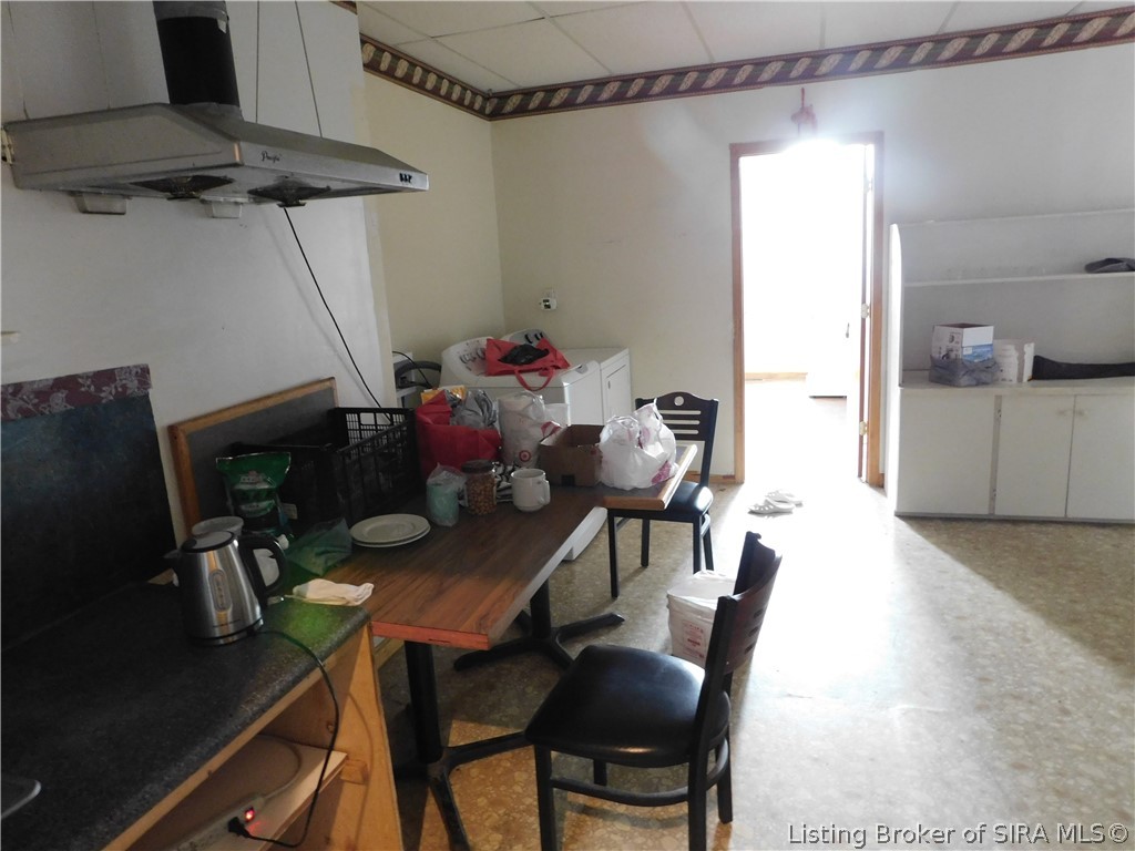 106 S Main Street Property Photo 28