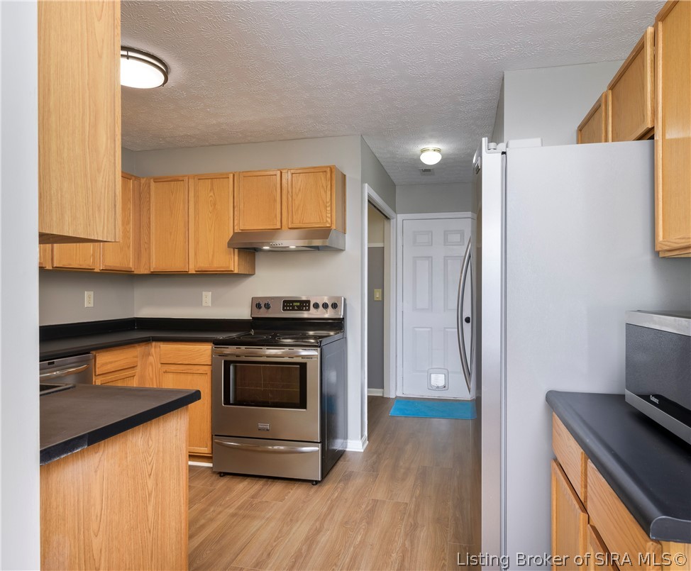 506 Old Creek Lane Property Photo 14