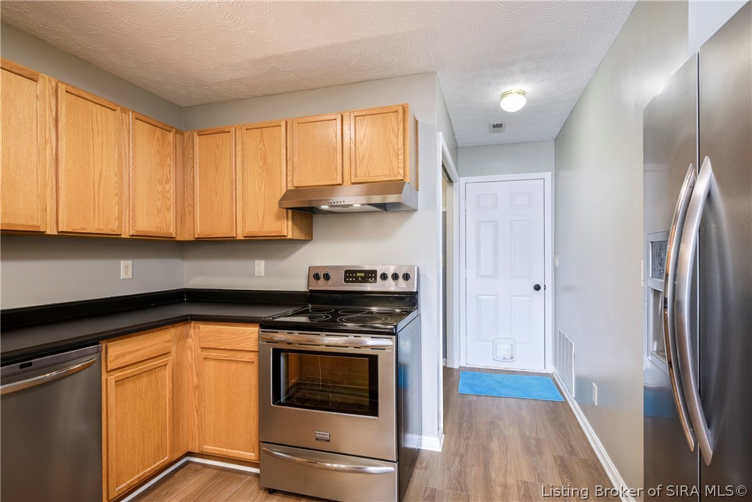 506 Old Creek Lane Property Photo 16