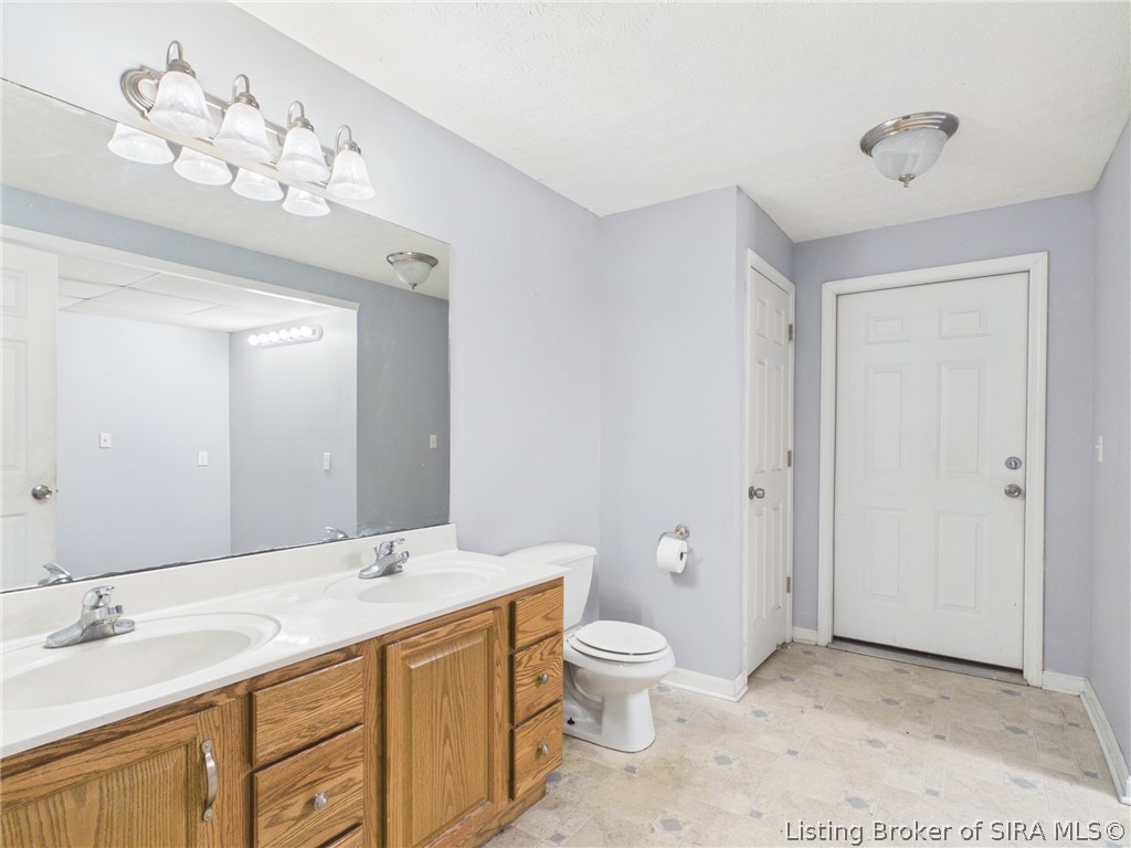 3114 Heritage Heights Way Property Photo 16