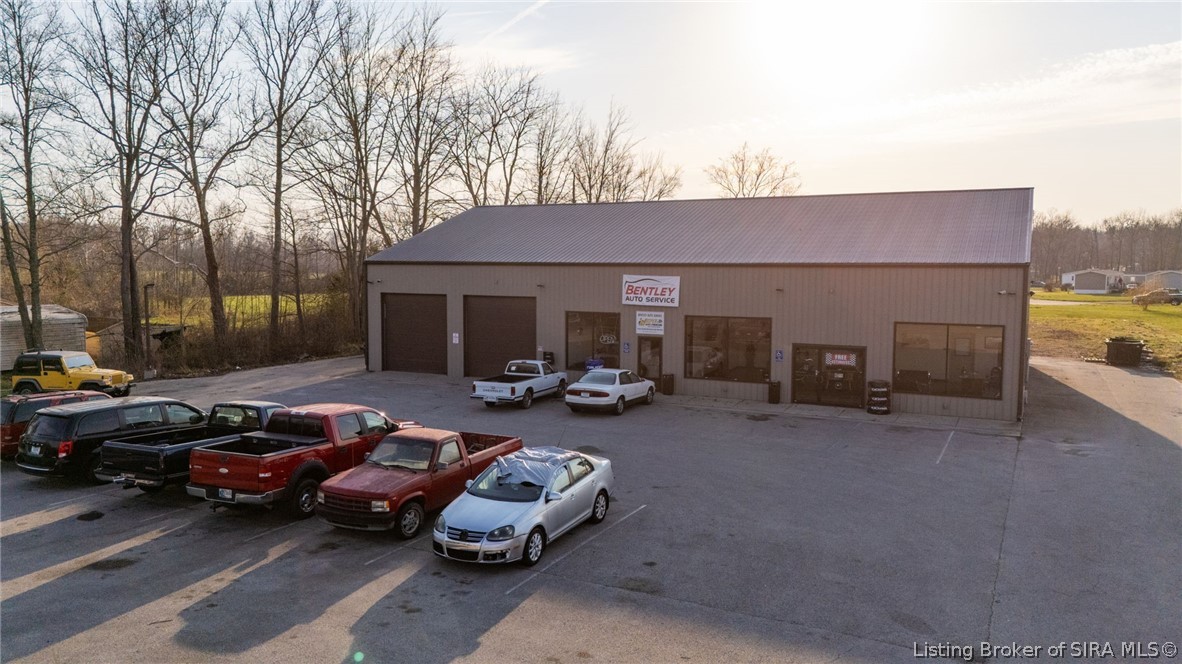 3250 W Clifty Drive Property Photo 6