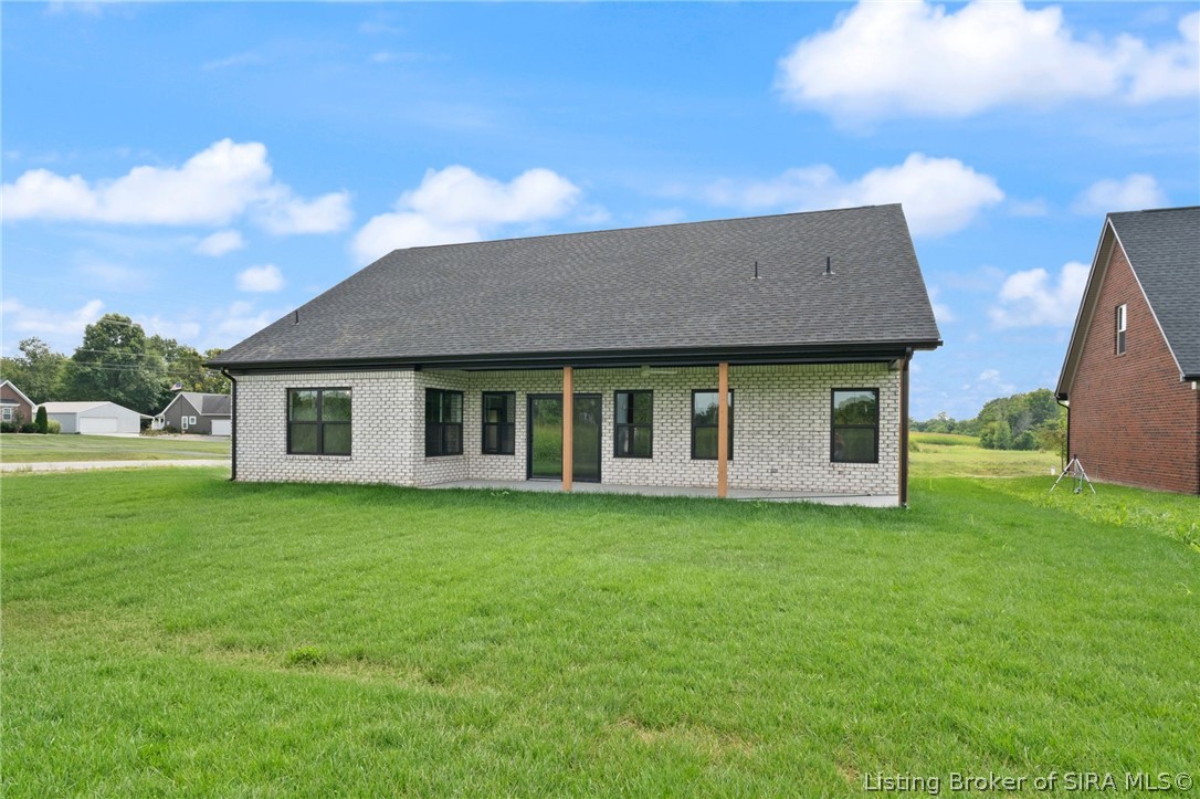 8140 Farming Way Property Photo 4