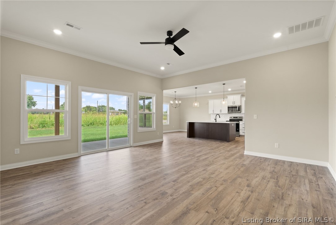 8140 Farming Way Property Photo 10
